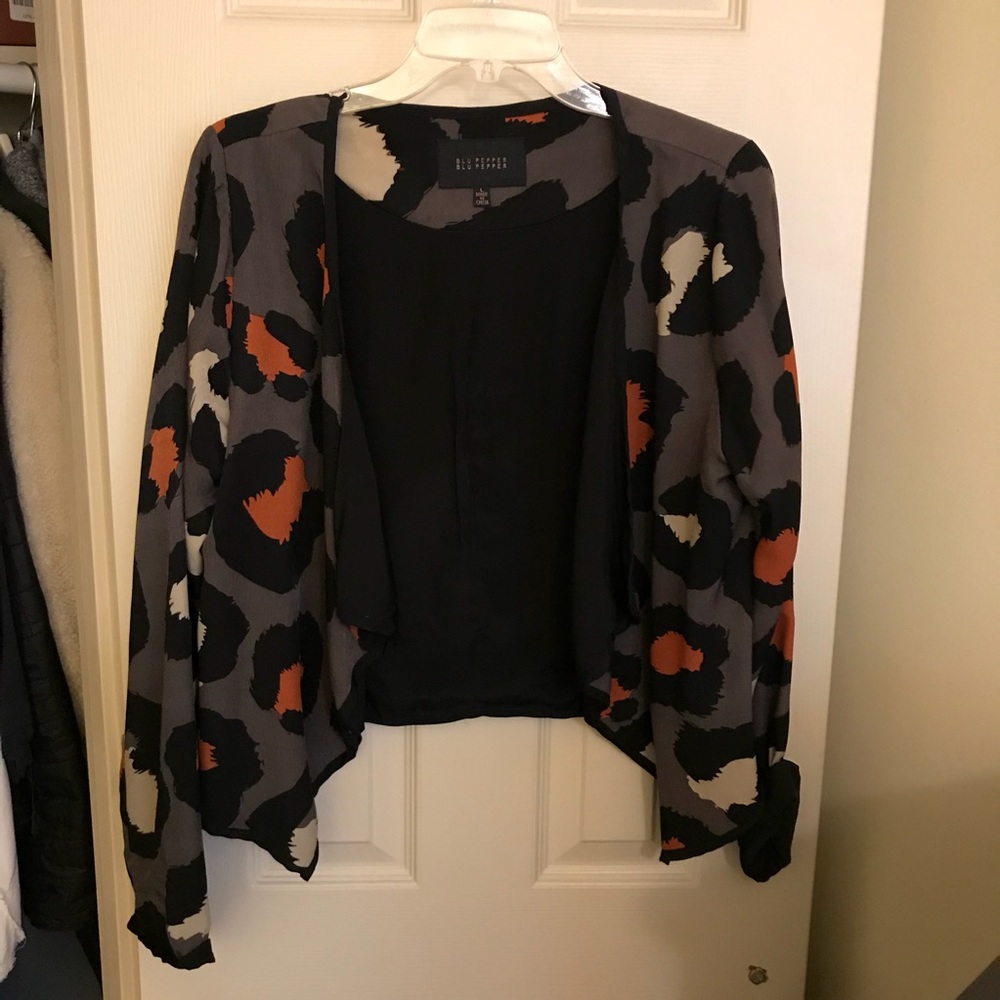 Blu Pepper modern trendy leopard jacket sz L